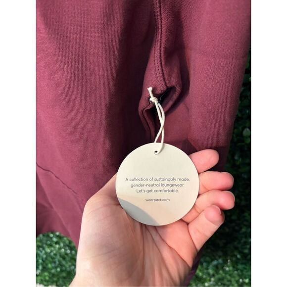 PACT ONE FOR ALL NWT HOODIE RAISIN SIZE XS UNISEX OVERSIZED - Picture 3 of 6